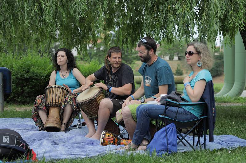 Jednodenní festival Za vodou v Kralupech nad Vltavou.