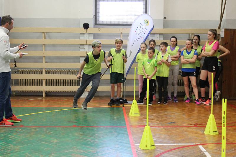 Trénink s olympionikem na mělnické Základní škole Jindřicha Matiegky v Pražské ulici.