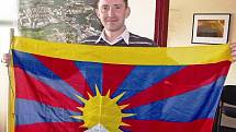Místostarosta Neratovic Tomáš Hrodek potvrdil, že tibetskou vlajku vyvěsí na budovu městského úřadu v neděli 10. března.