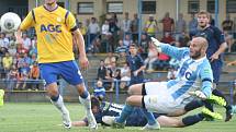 FK Neratovice/Byškovice (v modrém) - FK Teplice, 2. kolo Poháru České pošty, 12. srpna 2014