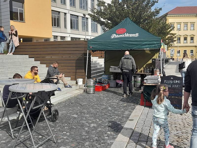Street food festival na Palackého náměstí v Kralupech nad Vltavou.