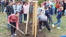 Na základní škole Ing. M. Plesingera-Božinova v Neratovicích se připojili k oslavám výročí vzniku republiky.