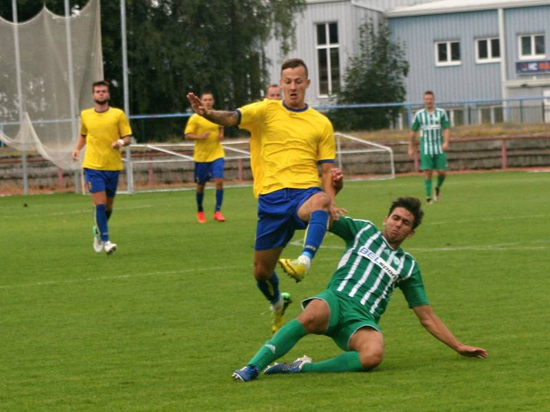 Fotbalisté Neratovic slaví druhou výhru v sezoně, přehráli Meteor Praha.