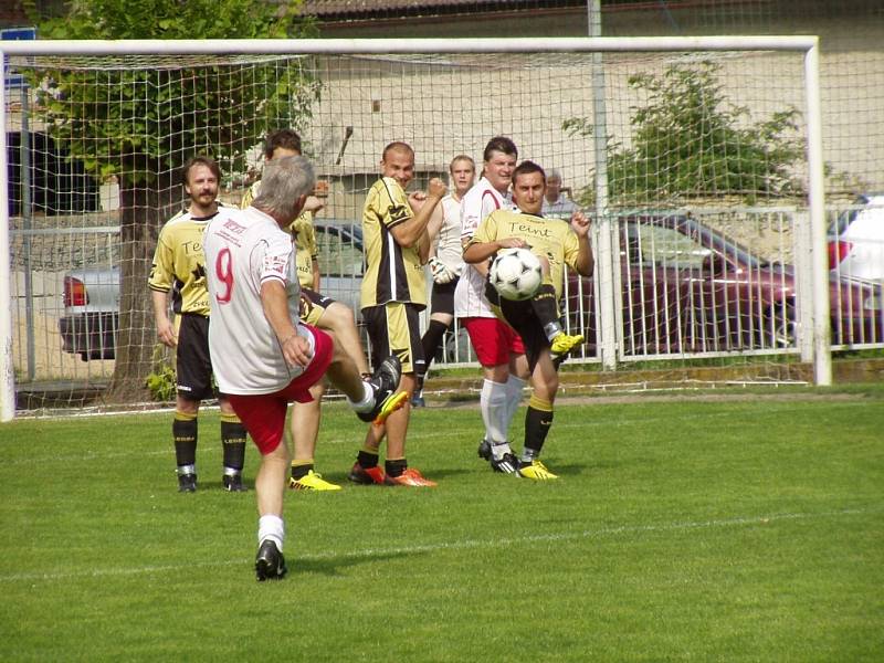 Do Velkého Borku přijeli slovenští fotbalisté a sehráli přátelská utkání se starou gardou a domácím výběrem