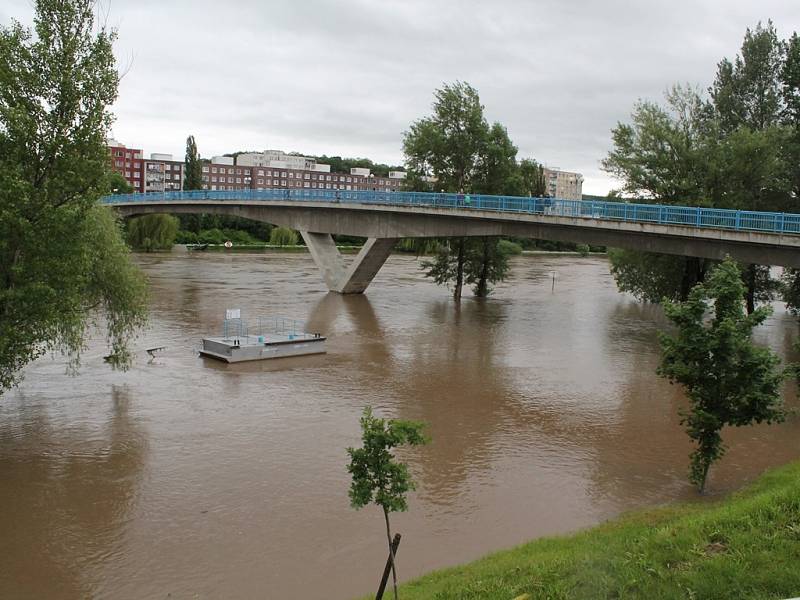 Neděle 2. června, Vltava v Kralupech.