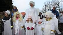 V Chodči k adventnímu času patří zpodobnění živého Betléma místními nadšenci a jejich rodinami.