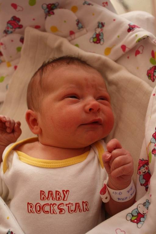 Emma Pňovská se rodičům Tereze Pňovské a Ondřeji Markovi z Neratovic narodila v neratovické porodnici 22. června 2016, vážila 3,21 kg a měřila 48 cm.