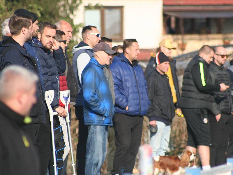 Divize, 15. kolo: FK Brandýs (v černobílé kombinaci) - FK Neratovice-Byškovice (2:2)