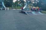 V současné době je skatepark v Kralupech v dezolátním stavu. Oba dva raily (železné tyče zabudované do země) si museli vyrobit na vlastní náklady návštěvníci parku.