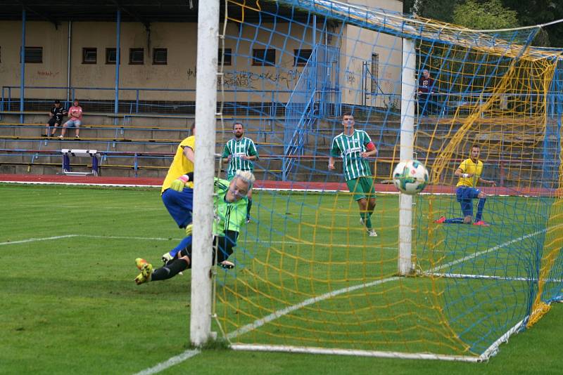 Fotbalisté Neratovic slaví druhou výhru v sezoně, přehráli Meteor Praha.