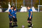 I. B třída, 13. kolo: FK Kralupy 1901 (fialové dresy) - Slavoj St. Boleslav (2:2)