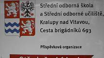 O nás bez nás! Kralupští středoškoláci se chystají k pondělnímu protestu.