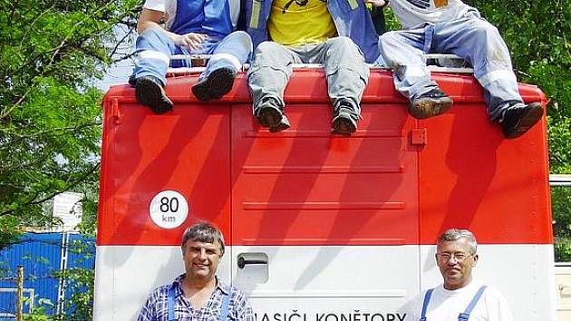 Soutěžní tým hasičů z Konětop