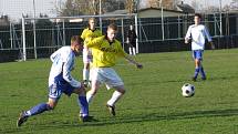 Pšovka (ve žlutém) - FC Jesenice 3-0