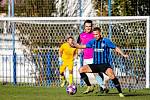 I. B třída, 13. kolo: FK Kralupy 1901 (fialové dresy) - Slavoj St. Boleslav (2:2)