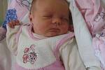 Karolína Simonová se rodičům Petře a Martinovi ze Dřís narodila v mělnické porodnici 2. prosince 2013, vážila 4,17 kg a měřila 52 cm.