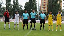 Neratovice (ve žlutém)  ve druhém kole divize B podlehly doma SK Kladno 0:2.