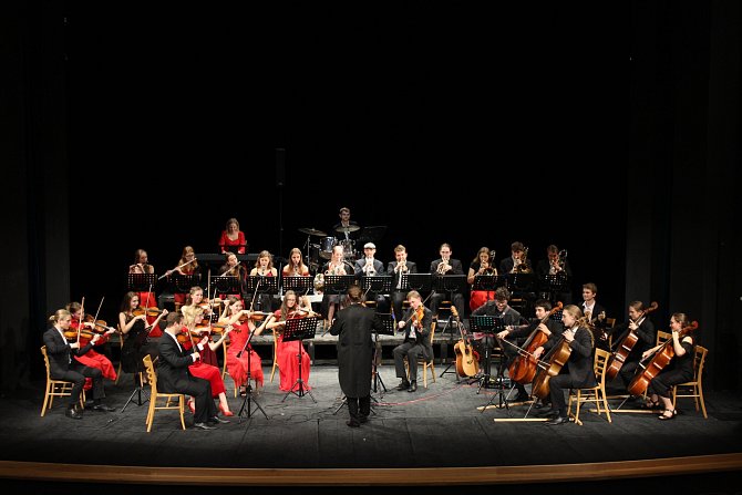 Symfonický orchestr Dalibora Havlíčka se po roce vrací do Neratovic se svým novým koncertem.