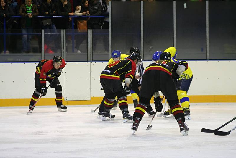 Hokejisté Junioru Mělník v Neratovicích s přehledem vyhráli.