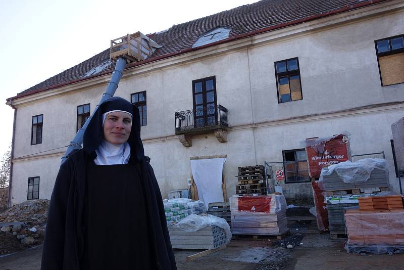 V Drastech vzniká nový klášter bosých karmelitek. Bude otevřený pro ty, kteří chtějí nabrat síly a strávit čas v tichu