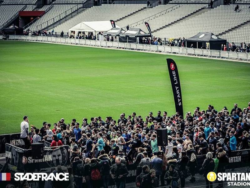 Jiří Cimler si zazávodil na slavném stadionu Stade de France. Ve své věkové kategorii navíc dosáhl na stříbrné umístění.