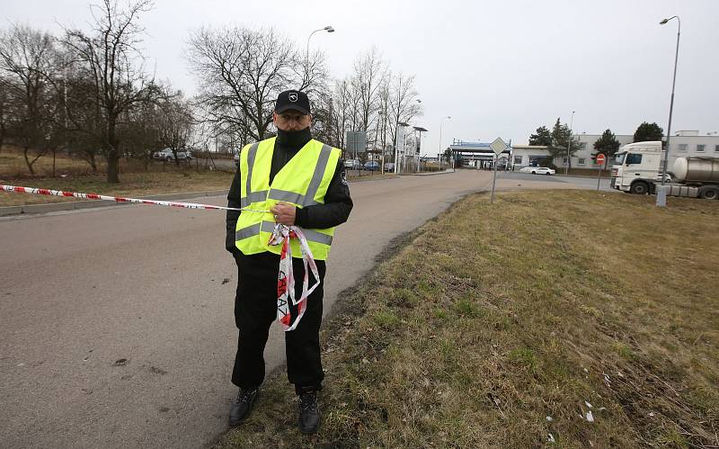 Ve čtvrtek došlo k výbuchu v chemičce Synthos při čištění nádrže. Zahynulo šest dělníků.