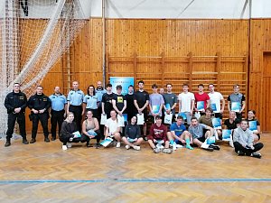 Sportovně charitativní akce se zúčastnili studenti ze středních škol v Neratovicích a v Mělníku.