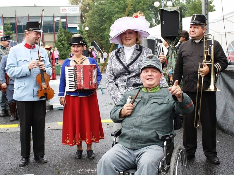 Neratovický Salon 2014 byl věnován vzpomínce na padlé hrdiny z první světové války.