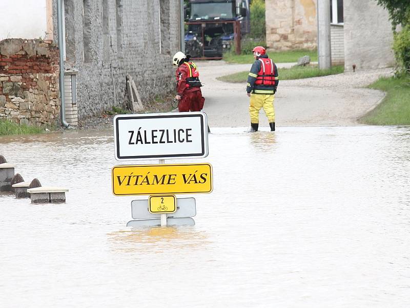 Povodně v Zálezlicích.