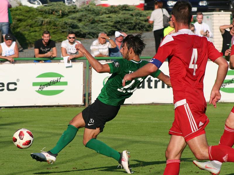 MOL Cup: Zápy - Příbram (v zeleném) 1:4.