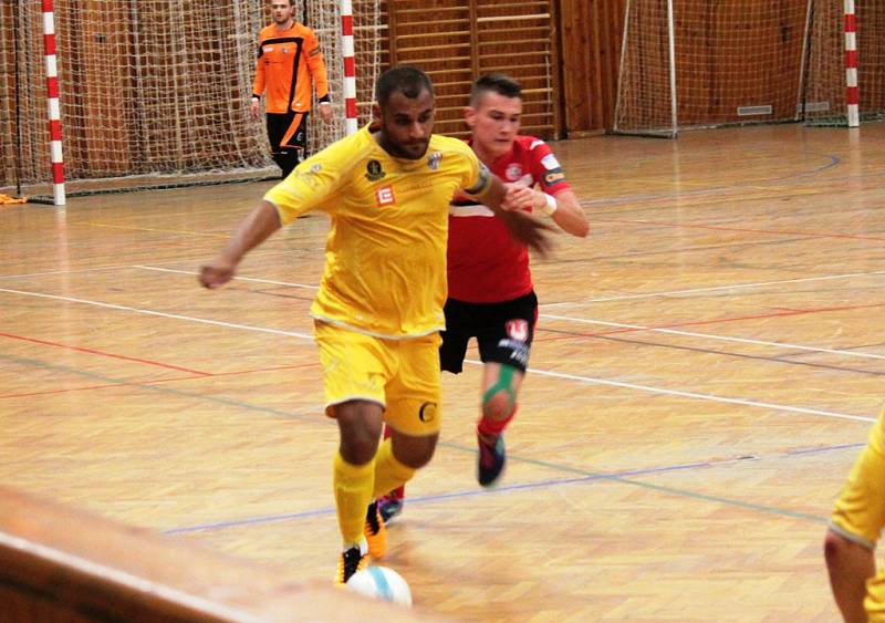 Olympik Mělník - FC Benago Zruč nad Sázavou