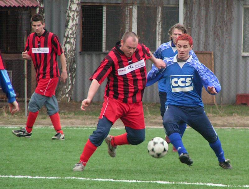 Z přípravného utkání Kaučuk Kralupy - Kropáčova Vrutice (3:4).