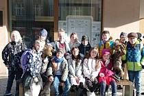 Ve čtvrtek 9. listopadu se děti z 1.B a 2.B vydaly do Divadla Spejbla a Hurvínka na představení „Hurvínek mezi osly“.