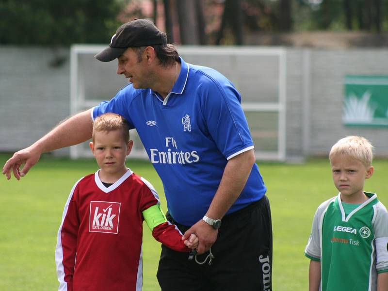 OP minipřípravek: Sokol Tišice - Botafogo Mělník (v červeném)