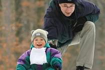 Jsou sporty i další činnosti, kdy je tatínek nejlepším pomocníkem.