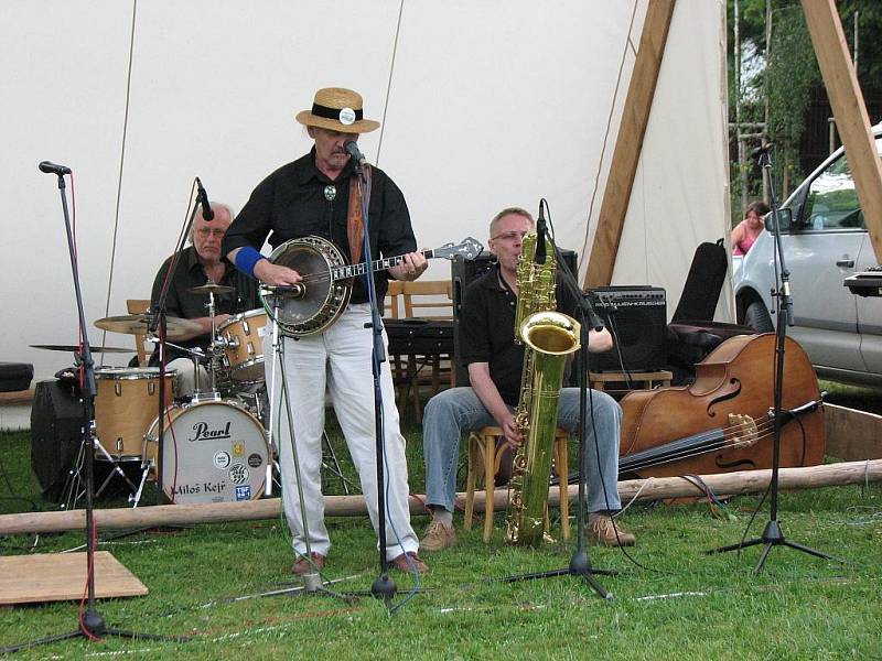 Mšenské koupaliště přilákalo milovníky jazzu