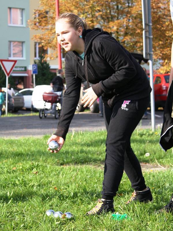 Výsadba Stromů pro děti, Neratovice - rodinný turnaj v pétanque.