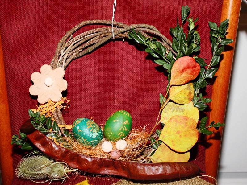 Velikonoční výstava výrobků klientů Domu Kněžny Emmy v Neratovicích.