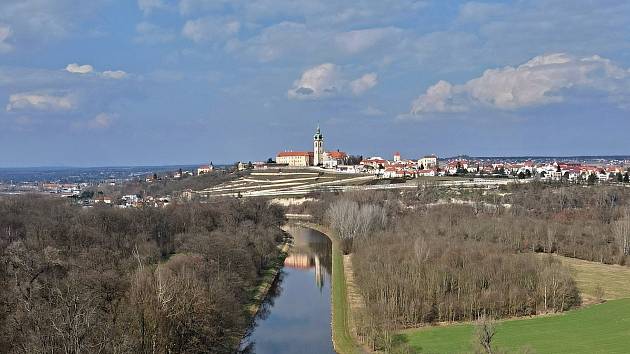 Pohled na město Mělník focený od Hořína