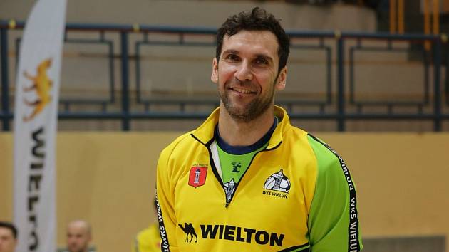 Marcin Kryś naposledy působil dva roky jako hrající trenér v druholigovém polském klubu WKS Wieluń.