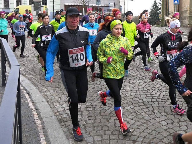 Čtvrtého ročníku Boreckého půlmaratonu se zúčastnilo skoro 4000 běžců.