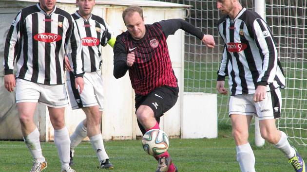 FC Mělník - Byšice (1:1); 18. kolo I. B třídy; 18. dubna 2015