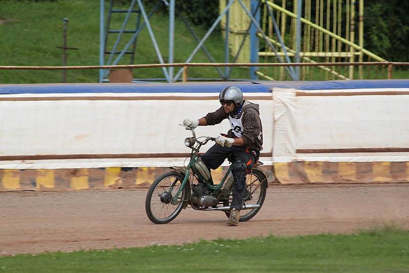 VII. MS mopedů Stadion na ploché dráze ve Mšeně