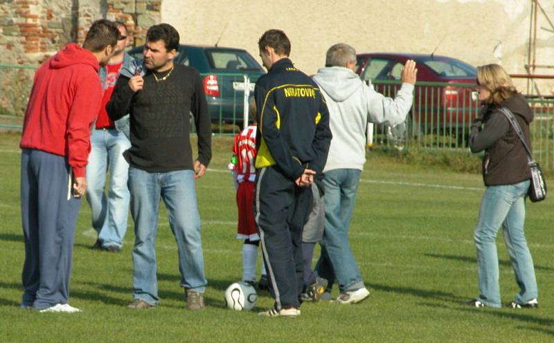 Ze sobotního turnaje mladších a starších přípravek v Byškovicích.