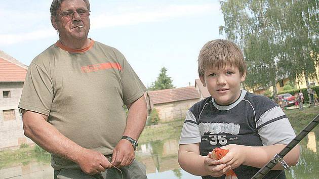 Jirka Špindler se svým tátou rybaří už čtyři roky