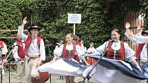 Mělník ožil letos již po jedenadvacáté folklórním festivalem Mělnický Vrkoč, který každý rok nabízí pestrou škálu lidových tradic z různých koutů republiky.