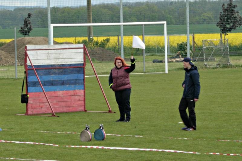 Po sobotním Memoriálu Jiřího Vališe, což je soutěž v požárním útoku, pokračovaly soutěže i v neděli 5. května. Na stadionu Tělovýchovné jednoty Cítov se uskutečnil čtvrtý ročník soutěže s názvem Cítovská stovka.