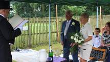 Diamantová svatba manželů Vokálkových se konala v Holandském selském domě v zámeckém parku ve Veltrusech.