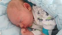 Jonáš Chalupa se rodičům Ditě a Sváťovi z Benešova narodil v neratovické porodnici 30. ledna 2013. Vážil 3,19 kilogramu, měřil 49 centimetrů.
