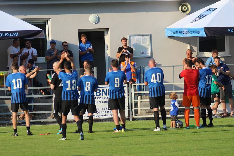 Fotbalisté Kralup vyhráli v předposledním kole I. B třídy ve Staré Boleslavi a oslavili postup.